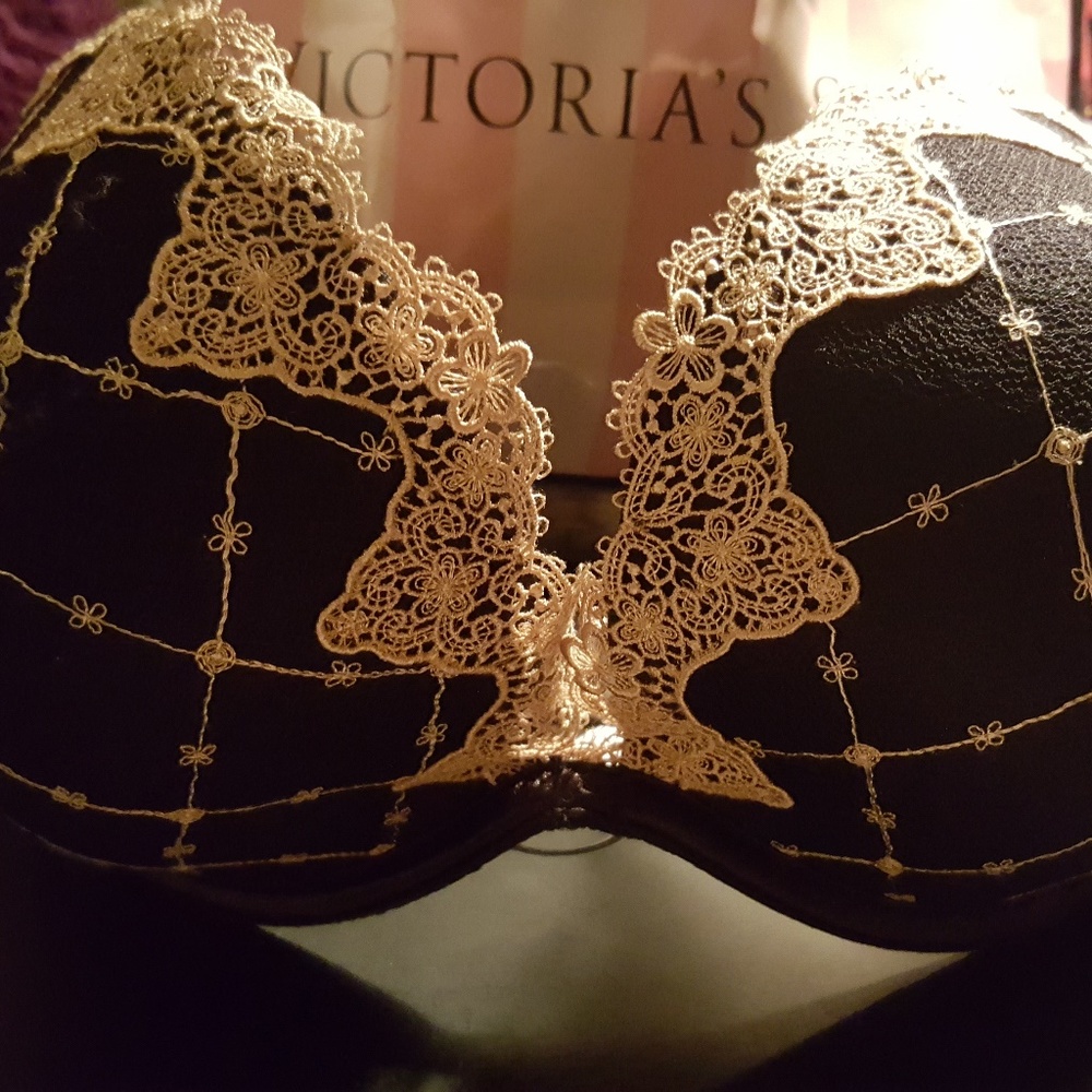 Cacique BLK Gold Lace Bra/Thong set-SZ 38DD &SZ 12